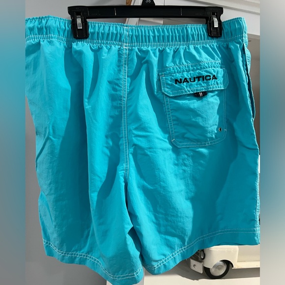 Men’s Nautica shorts/swim shorts - Picture 3 of 4